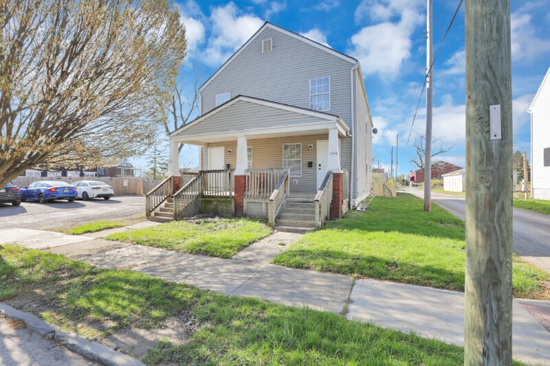 Building Photo - 1359-1361-1361 Kent St