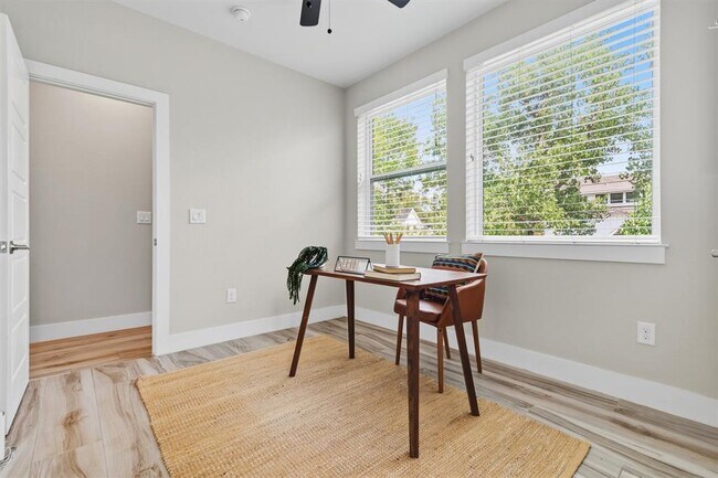 Building Photo - 5609 Tura Ln