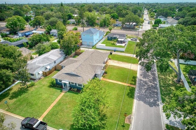 Building Photo - 555 54th St N