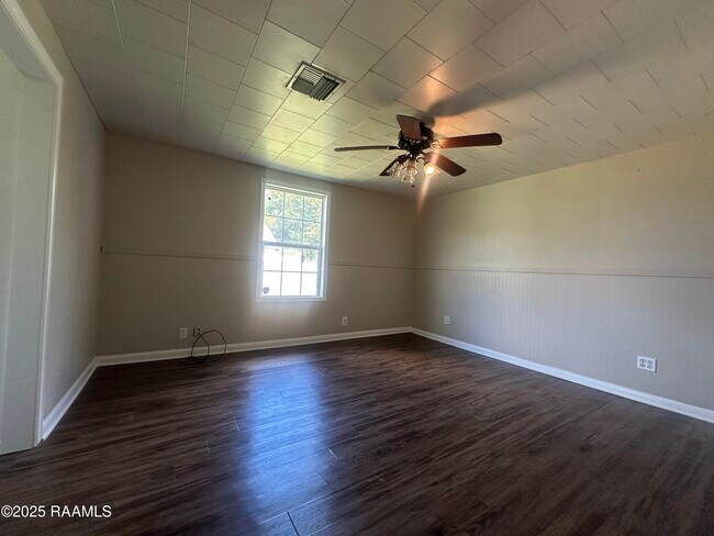 Building Photo - 1037 Erika Ln