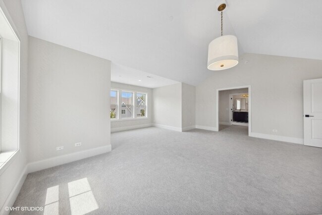 Building Photo - 5913 Flagg Creek Ln