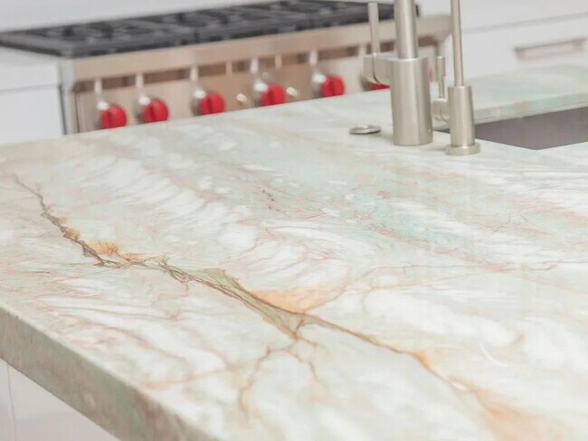 Building Photo - NO MIN CREDIT SCORE REQUIRED, BK OKAY, PAST EVICTION OKAY!, BACKGROUND FRIENDLY. Apply at "The Re...