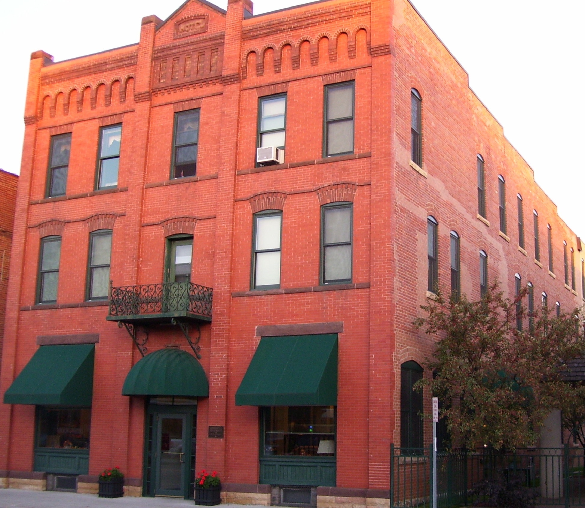 Building Photo - 218 Jefferson St S