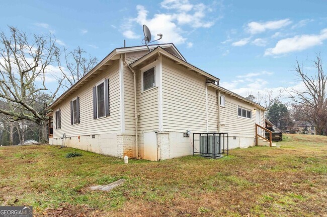 Building Photo - 2141 Fairburn Rd SW