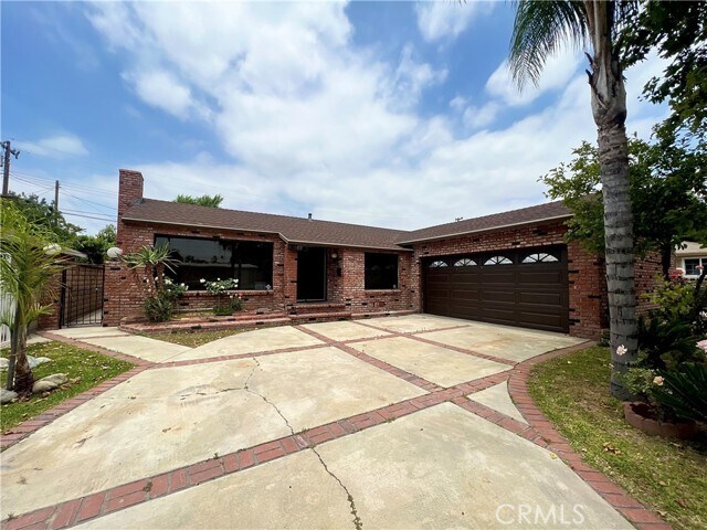 Building Photo - 503 N California Ave