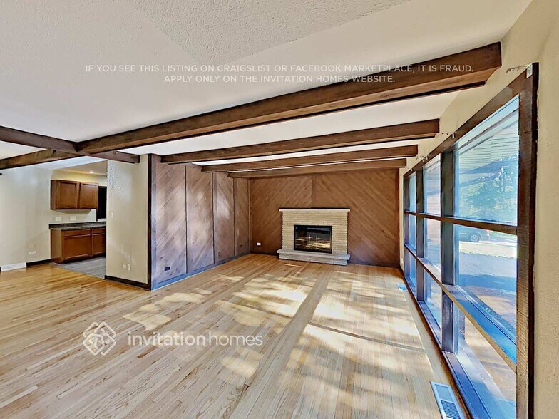 Building Photo - 16330 Mark Ln