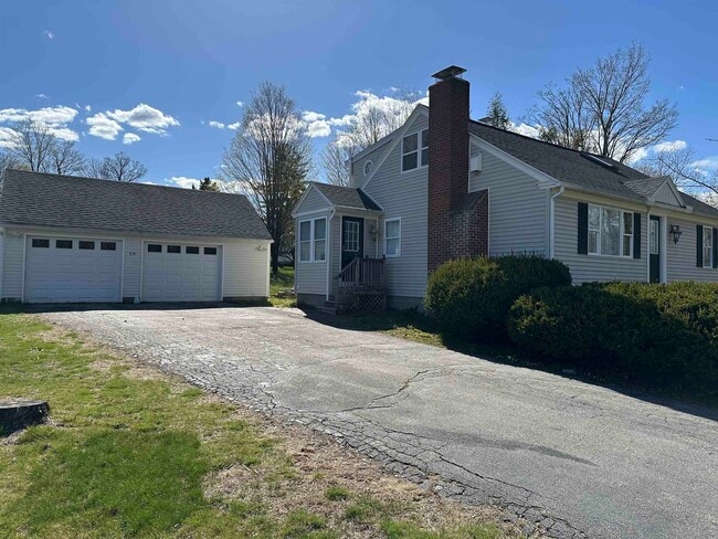 Building Photo - 15 Goen Rd