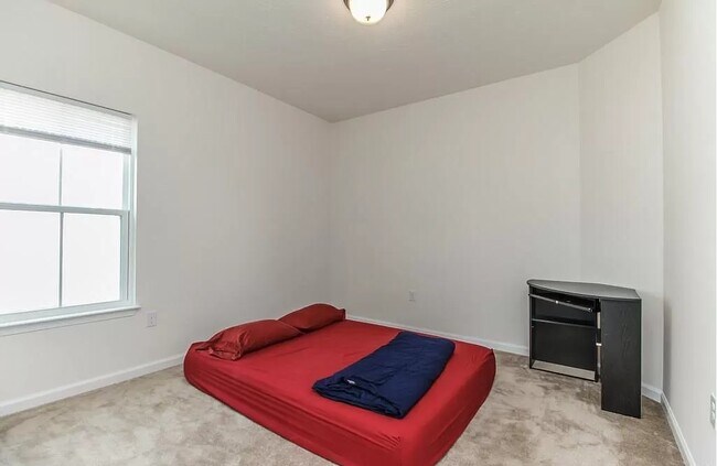 Building Photo - 10279 Benjamin Way