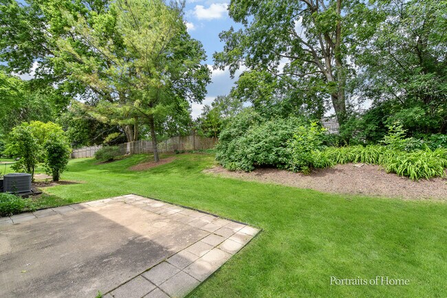 Building Photo - 453 Kensington Ct