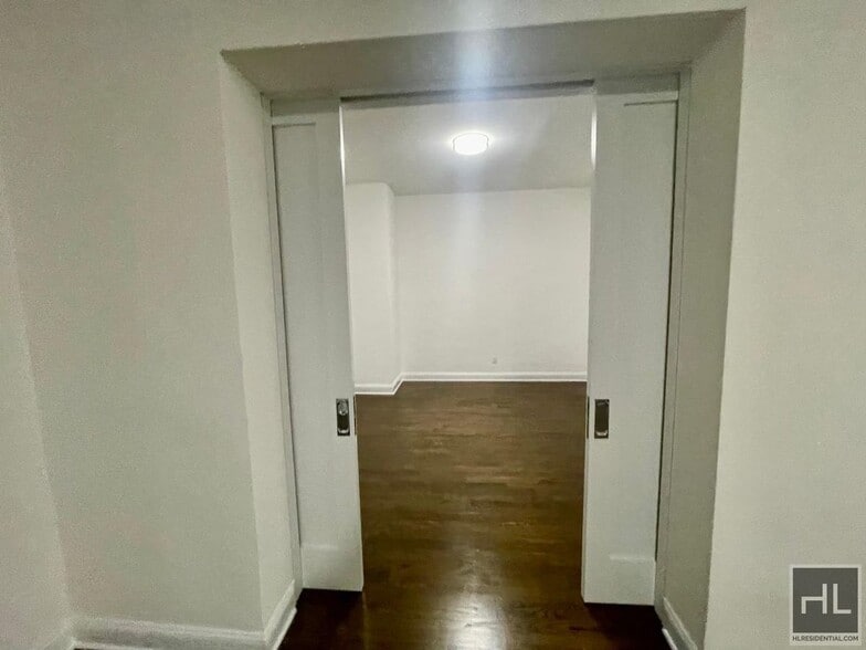 Building Photo - EAST 91 STREET