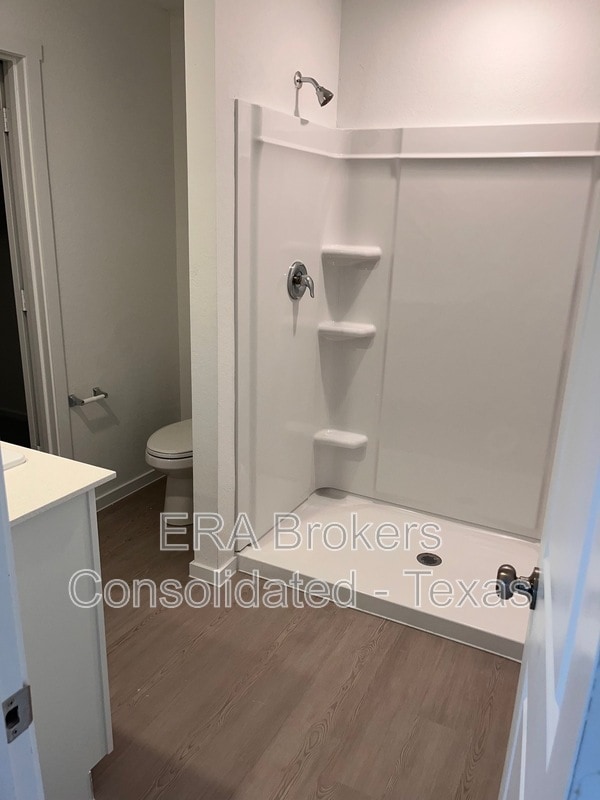 Building Photo - 511 Sarah Wy