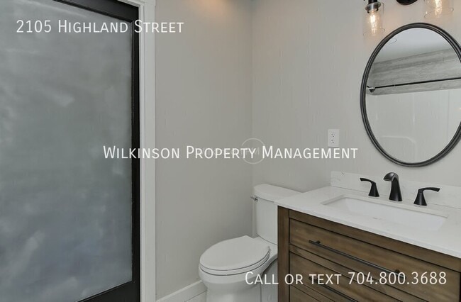 Building Photo - 2105 Highland St