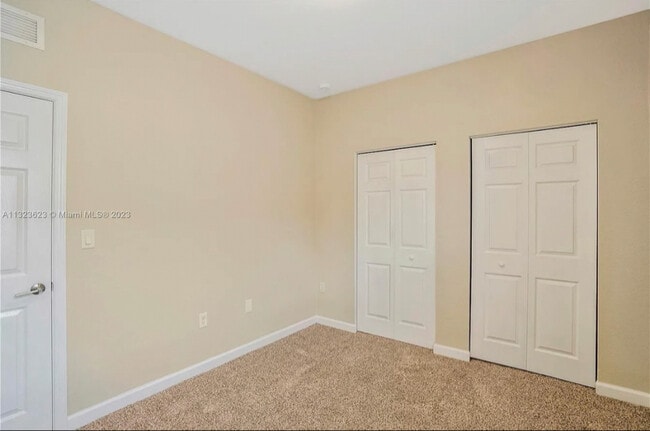 Building Photo - 3440 W 110th St