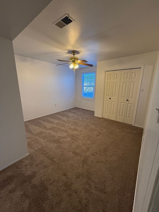 Building Photo - Newly renovated Upstairs condo- 2 bedroom, 2 full baths