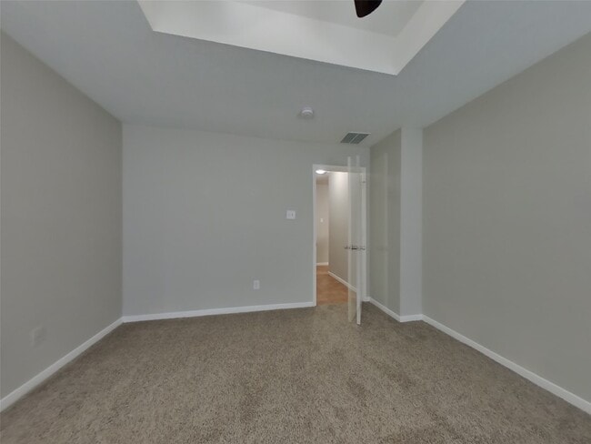 Building Photo - 21918 Willow Shade Ln