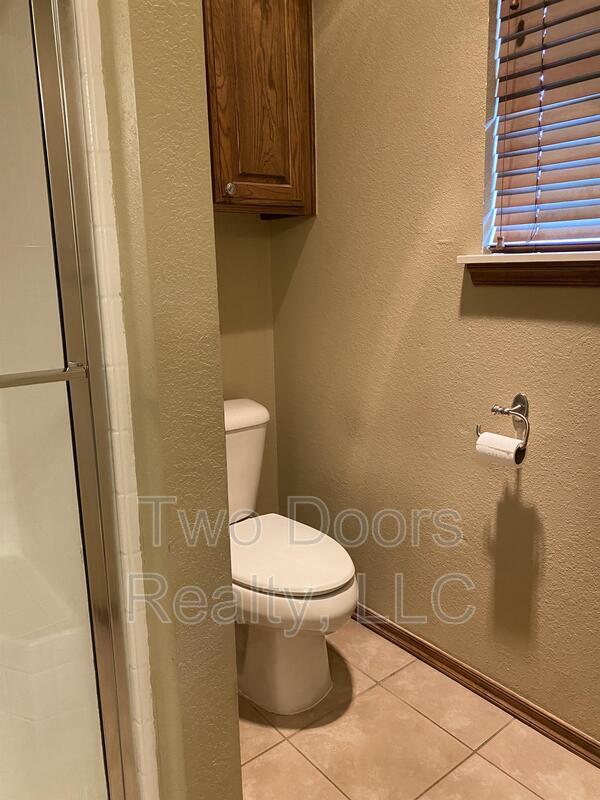Building Photo - 636 SW 159th St