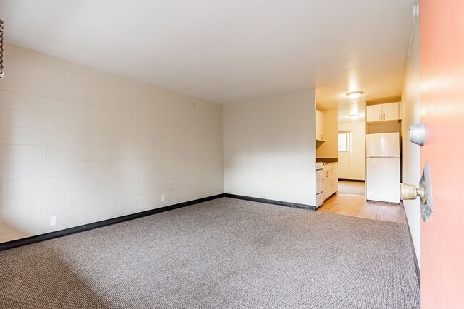 Interior Photo - La Mirada