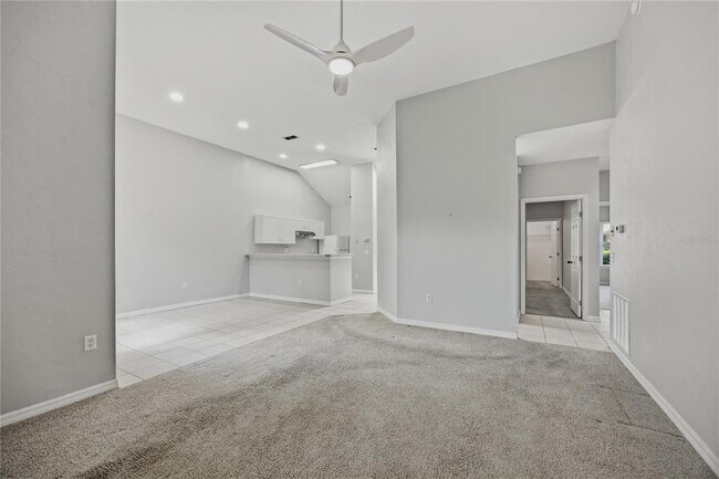 Building Photo - 13200 W Newberry Rd
