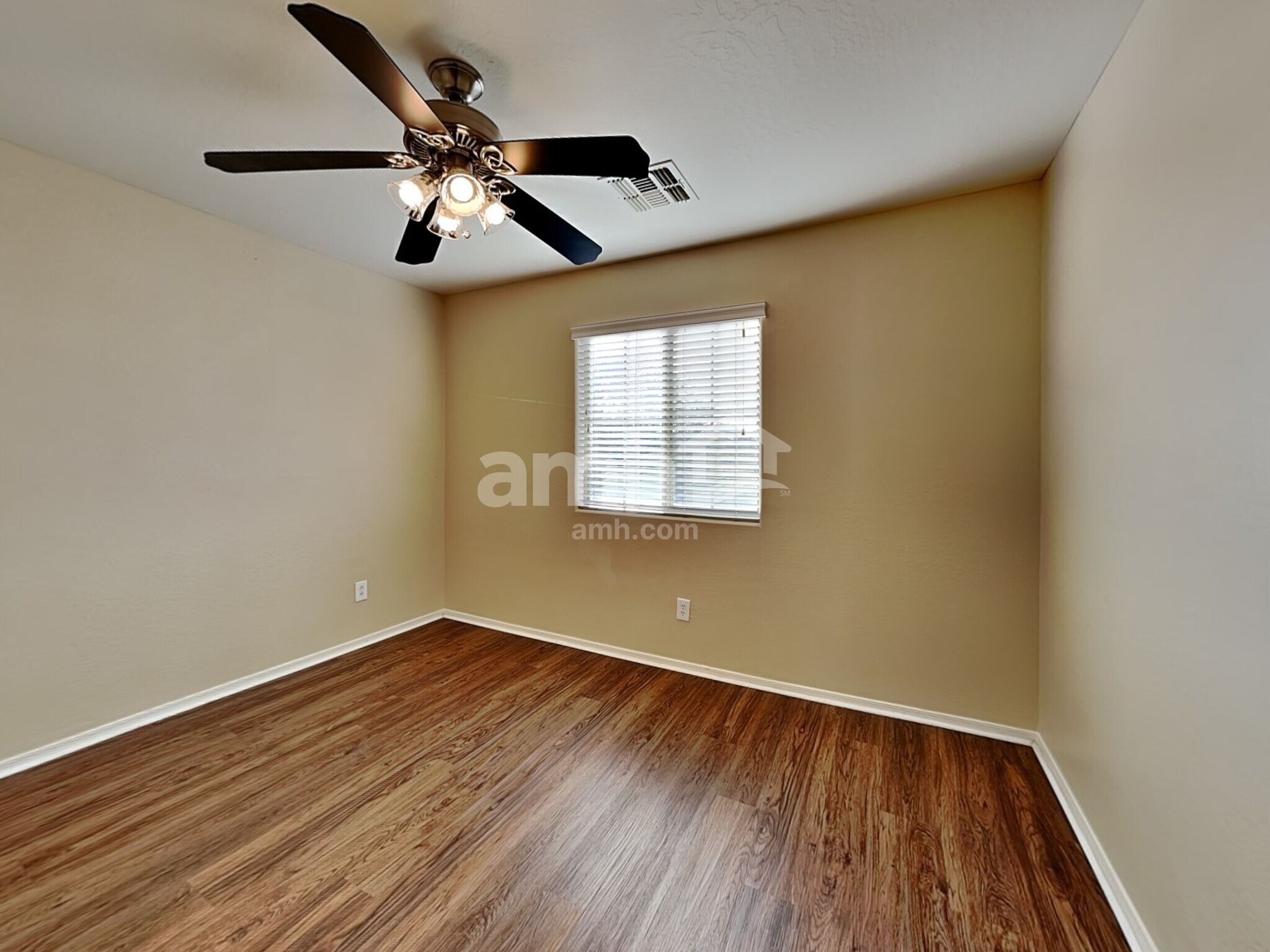 Building Photo - 11221 N 161st Ln