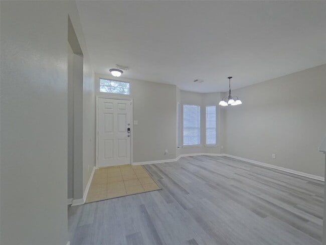 Building Photo - 7526 Oakwood Canyon Dr