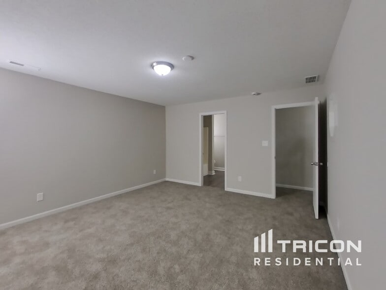 Building Photo - 8513 Sweet Birch Dr