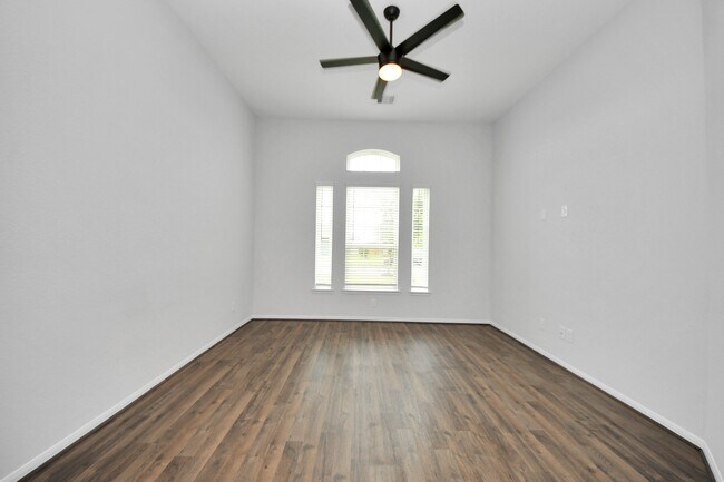 Building Photo - 2326 Kelson Cove Dr