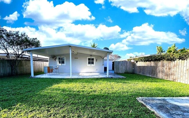 Building Photo - 7221 SW 34th Street Rd