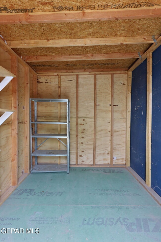 Building Photo - 325 Vista Hill Dr