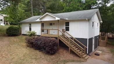 Building Photo - Remodeled 4 Bedroom Home in Walhalla