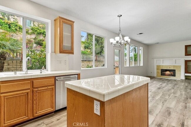 Building Photo - 27901 Glenfield Cir