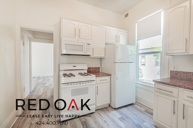 Building Photo - 470 Cypress Ave