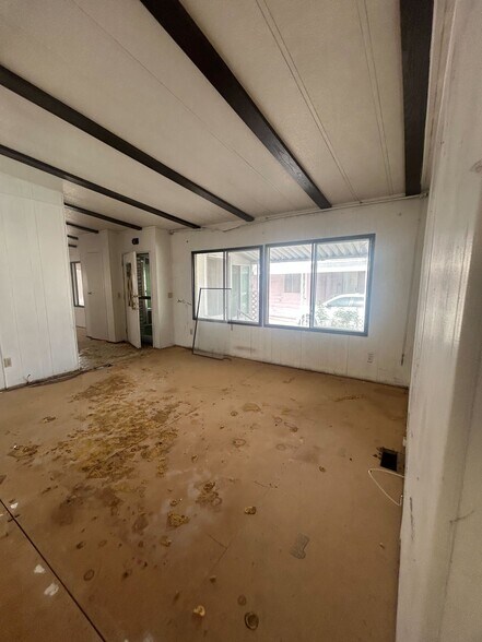 Building Photo - 3601 E Wyoming Ave