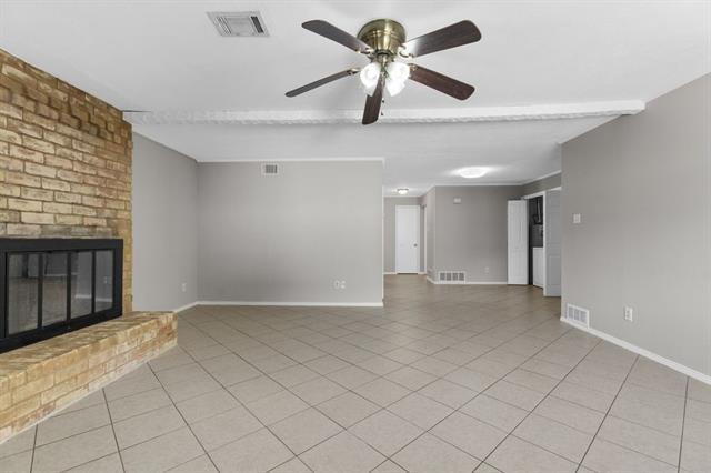 Building Photo - 15839 El Estado Dr