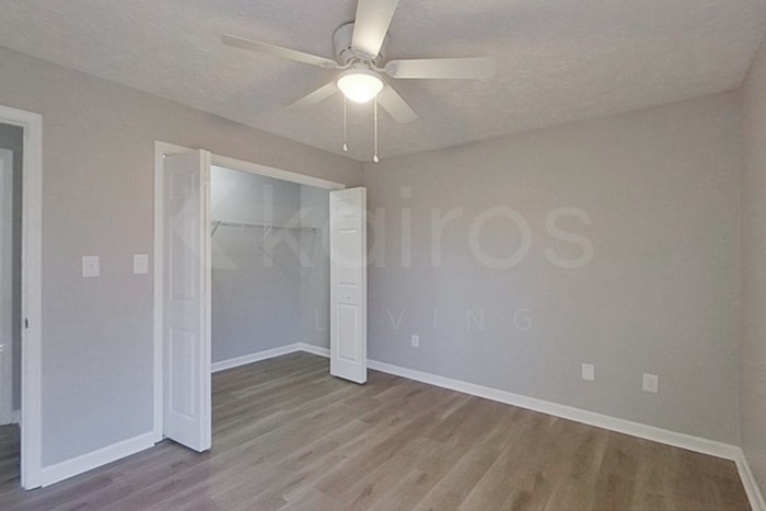 Building Photo - 250 Deer Pkwy