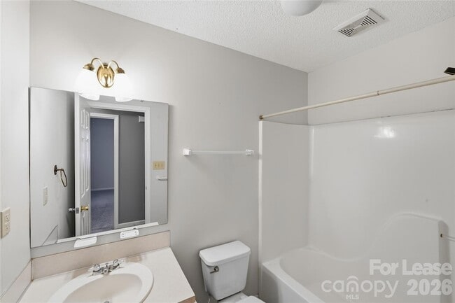 Building Photo - 1607 McFarland Dr