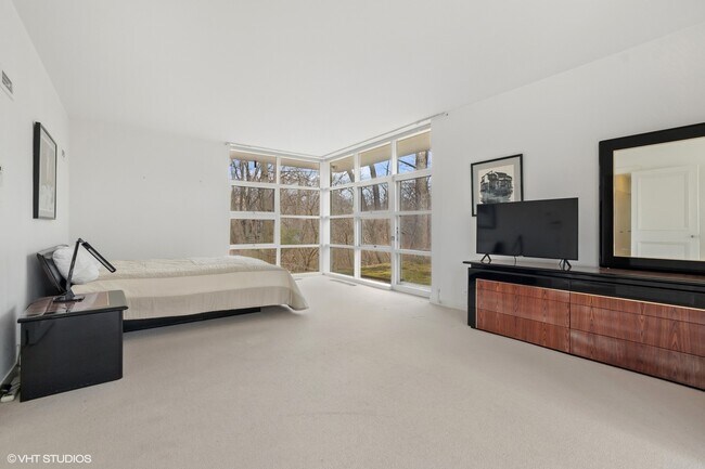 Building Photo - 155 S Deere Park Dr