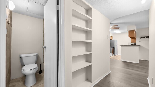 Building Photo - 2120 El Paseo St