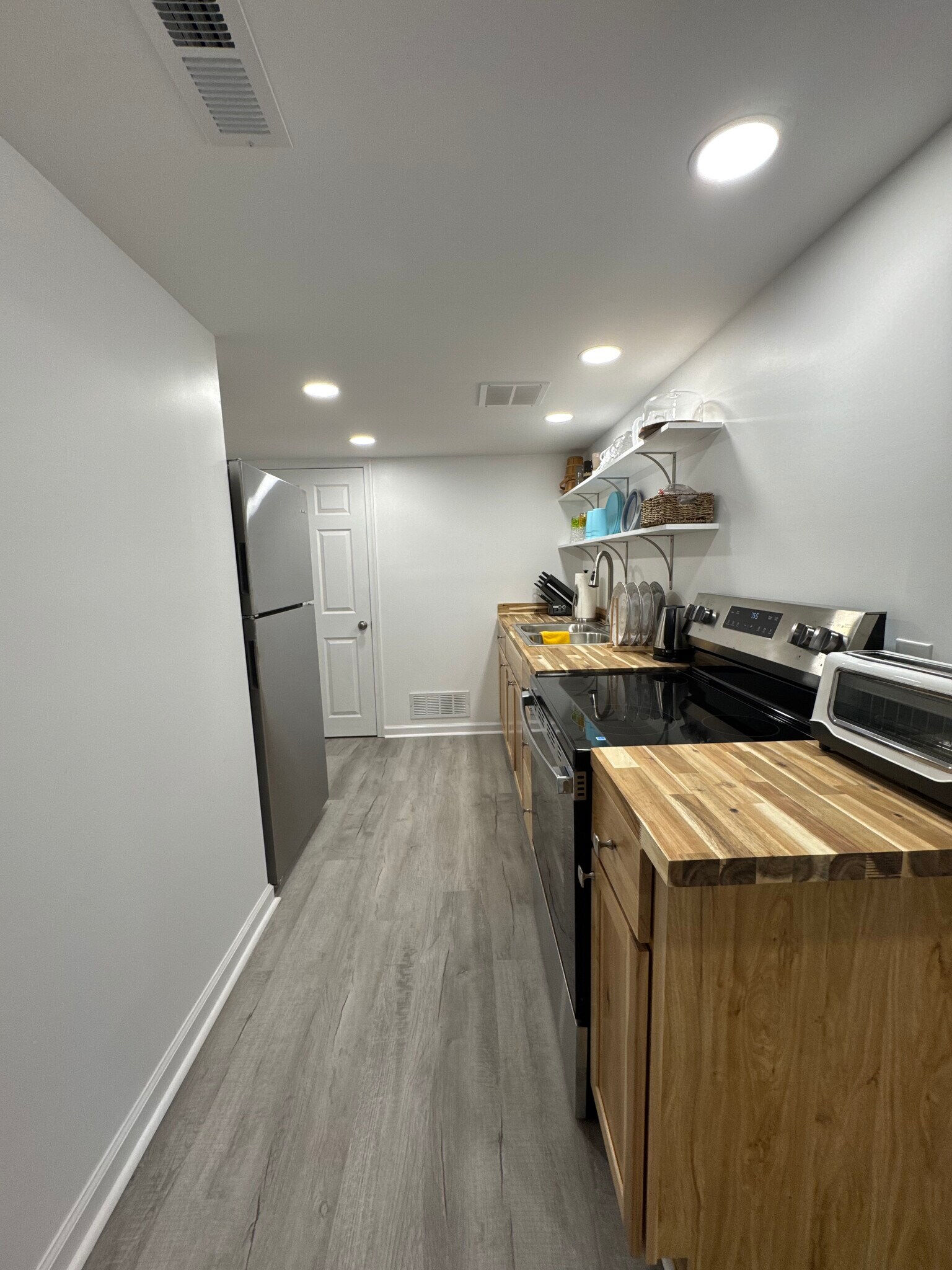 Kitchen space - 1042 Laurel Grove Rd