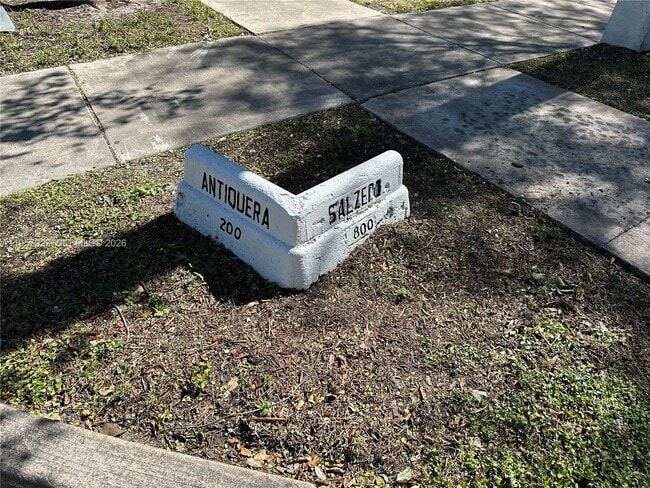 Building Photo - 234 Antiquera Ave