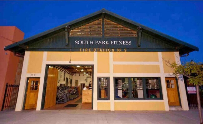 Building Photo - 3270 Cedar St