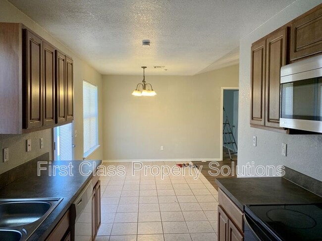 Building Photo - 4317 SE 87th St