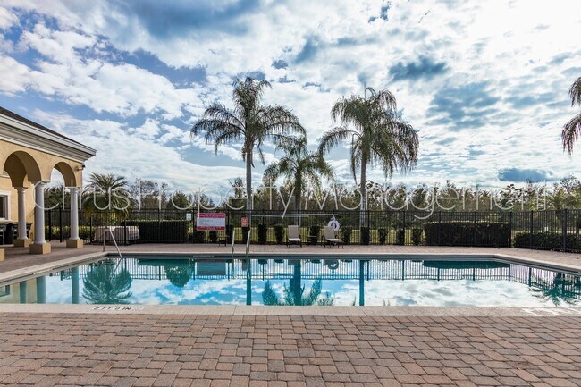Building Photo - Daniels Landing 2/2.5 Townhome available now!