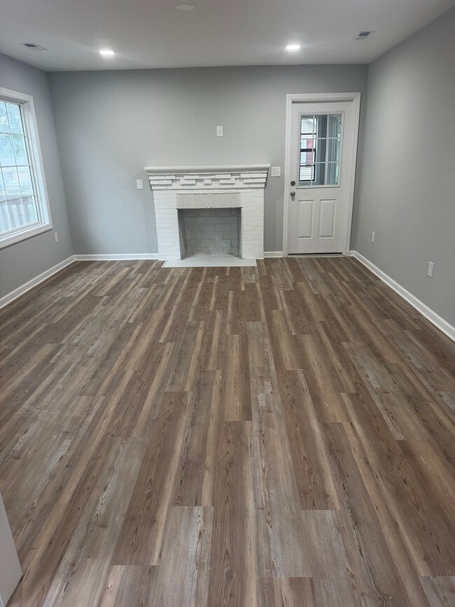 Building Photo - 307 Arey Ave