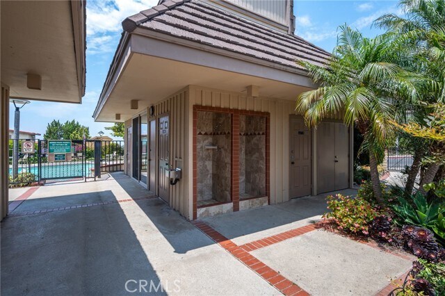 Building Photo - 28100 Ridgefern Ct