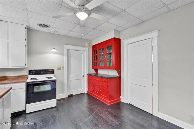 Building Photo - 2059 Alta Ave