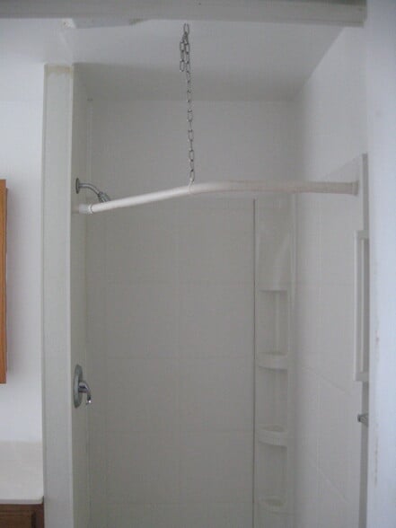 1st floor bathroom - 118 S 17th St