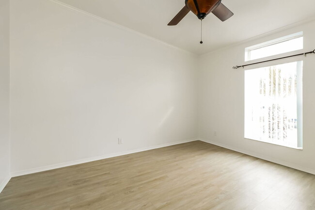 Building Photo - 7647 Navigator Ct