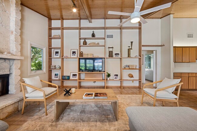 Building Photo - 10252 Shireoaks Ln