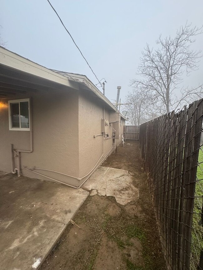 Building Photo - STOP BY, PEEK THROUGH THE WINDOWS AND EXPLORE THE AREA!