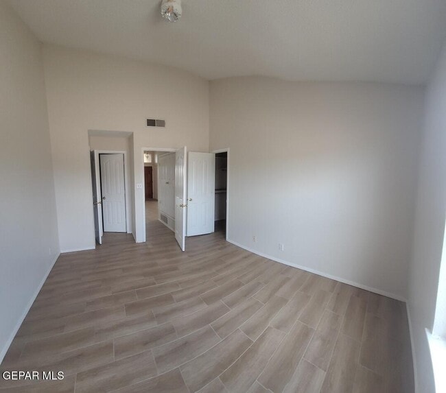 Building Photo - 11813 Kings Arms Ct